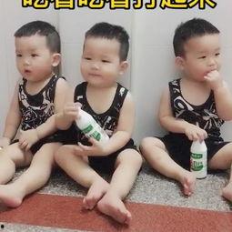 搞笑小孩子的吃瓜视频