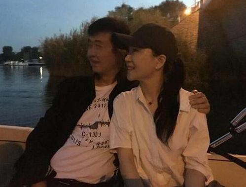 任静白皓喆吃瓜视频,揭秘娱乐圈幕后故事