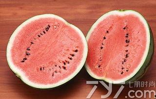 吃瓜吐籽视频,揭秘短视频中的趣味与智慧