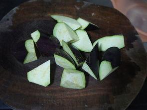 狗吃梨瓜做法视频,狗狗专属美味——梨瓜制作教程